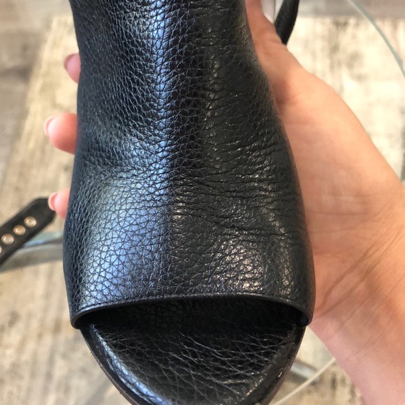 Authentic BURBERRY BOOT HEELS-size US 7/5 - Picture 11 of 16